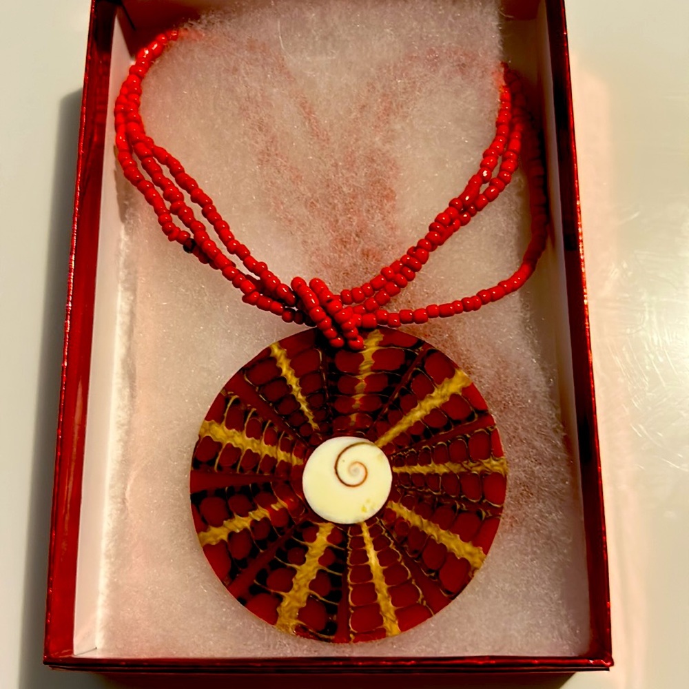 Handmade Mother of Pearl Multi Strand Bead Necklace Pendant . - Picture 3 of 3